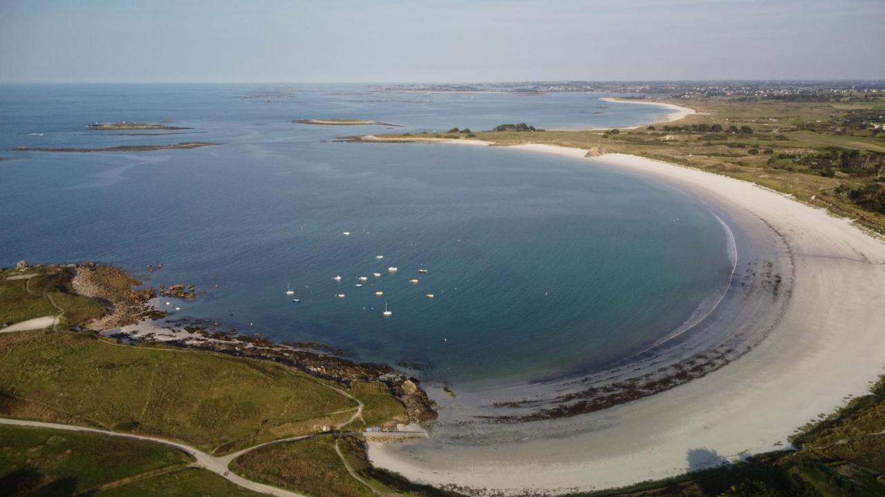 Maison Yukti - Magnifique Maison De Charme Proche Plage Lampaul-Ploudalmézeau Buitenkant foto